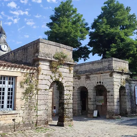 Maison Charmeilles - Montagne Saint Emilion 3*