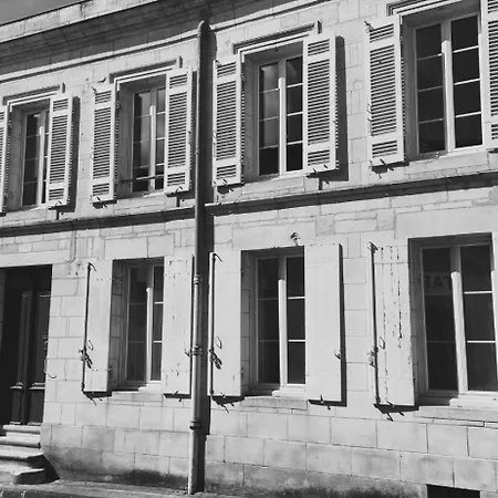بيت ضيافة Maison Charmeilles - Montagne Saint Emilion 3*